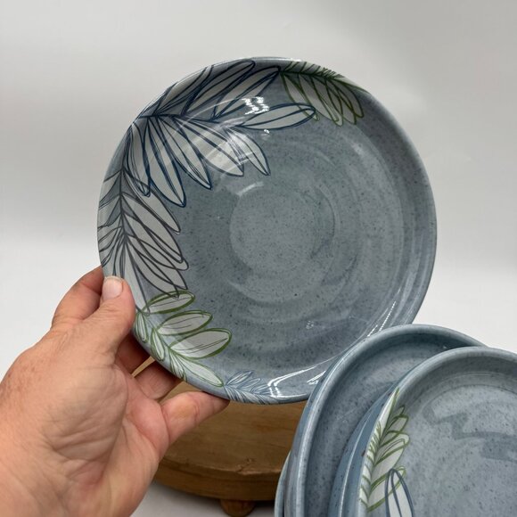 Crate & Barrel Cruz Botanical Melamine Serving Bowl And 4 plates - Picture 3 of 13